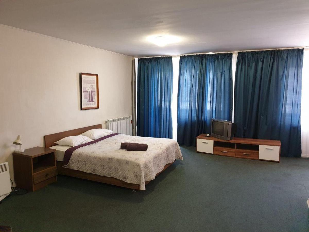 Mini Hotel Vesna Dnipro Exterior foto
